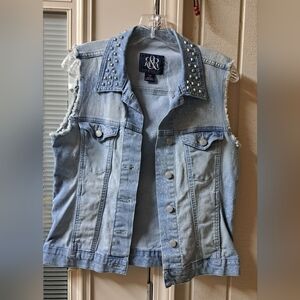 Rock and Republic Gunshow Denim Jean Vest  Acid Wash Punk Rock Studded M